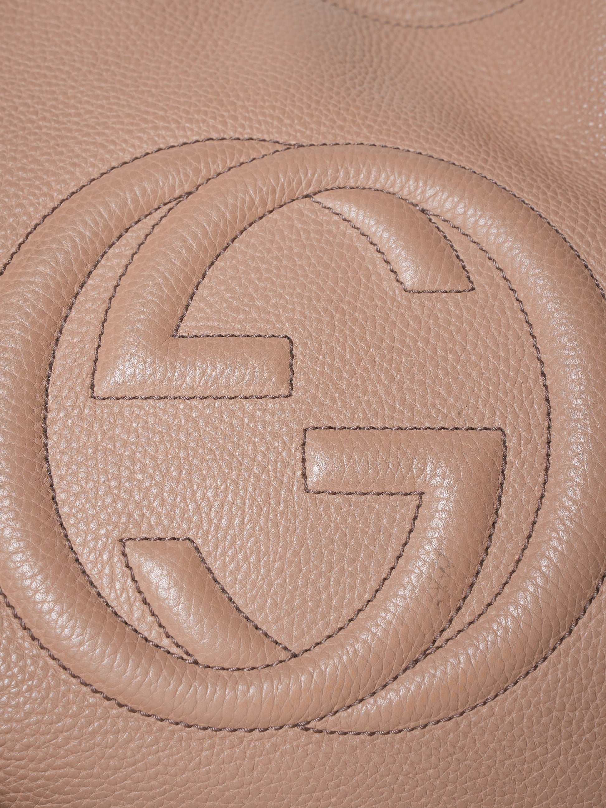 Gucci Lou Quilted Chain Tote
