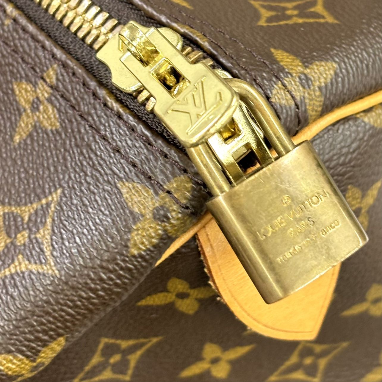 LOUIS VUITTON  Monogram Keepall 60