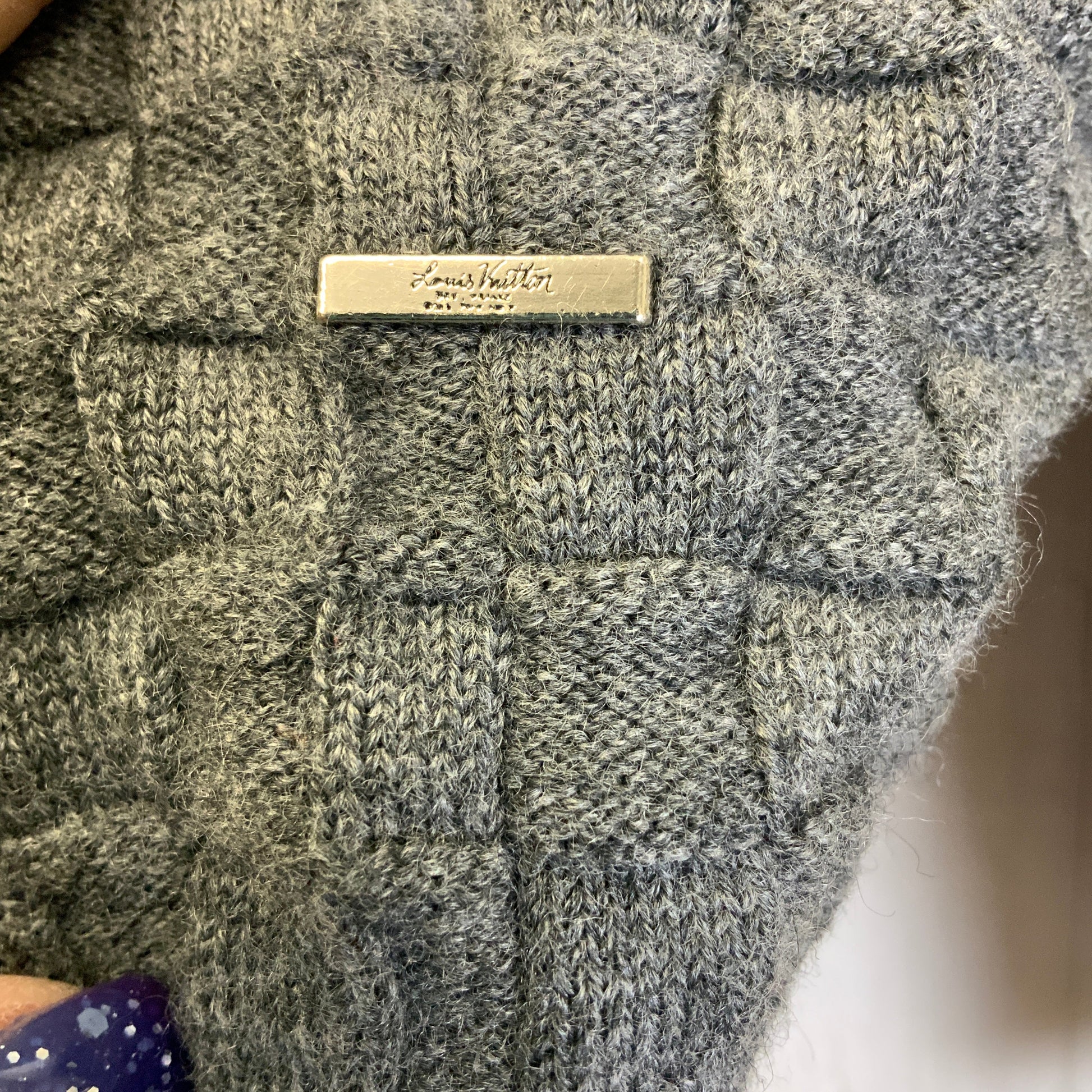 Grey Cardigan Luxury Designer Louis Vuitton, Size L Crossbody