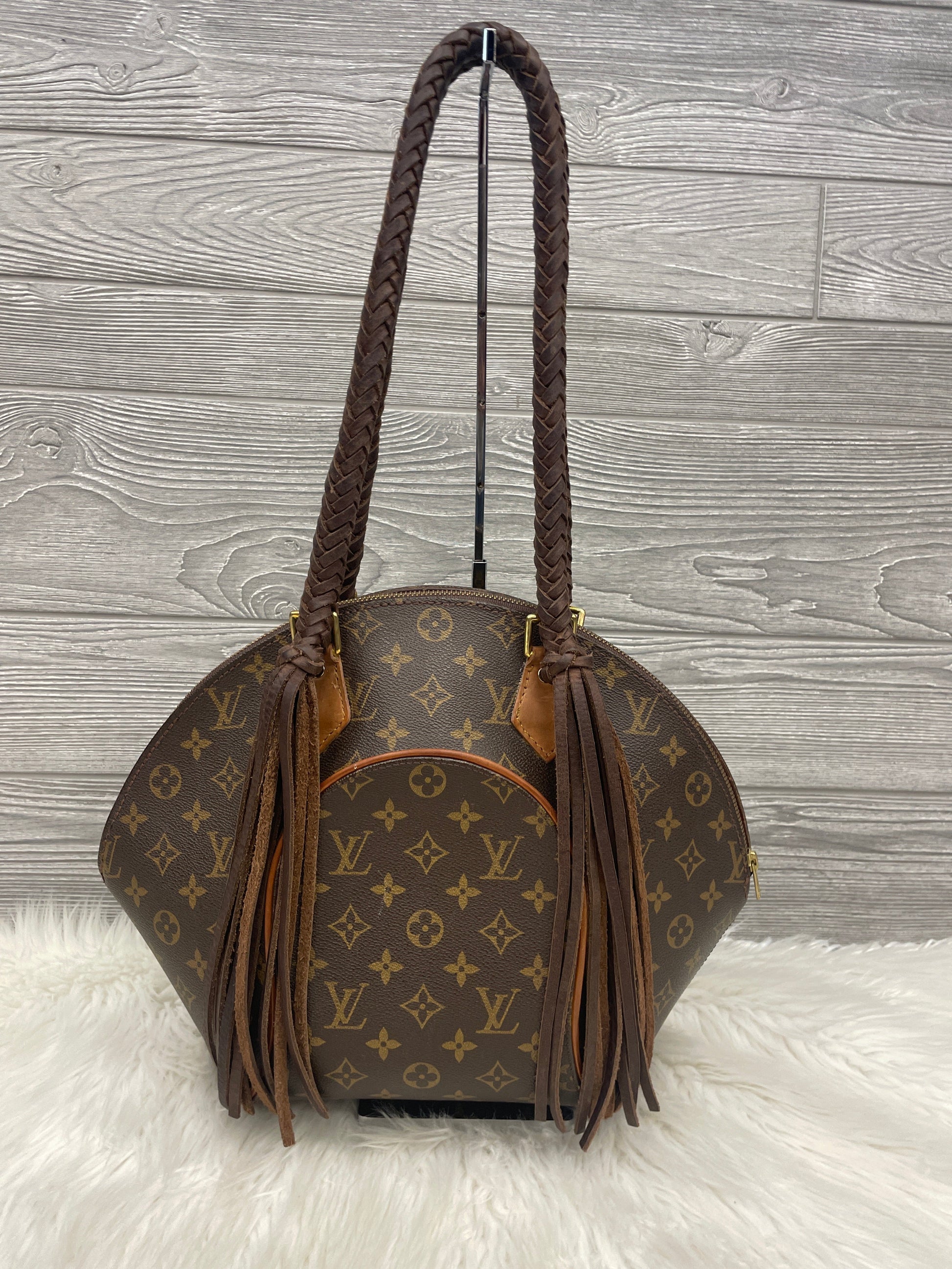 HandBag Luxury Designer By Louis Vuitton, Size: Large
