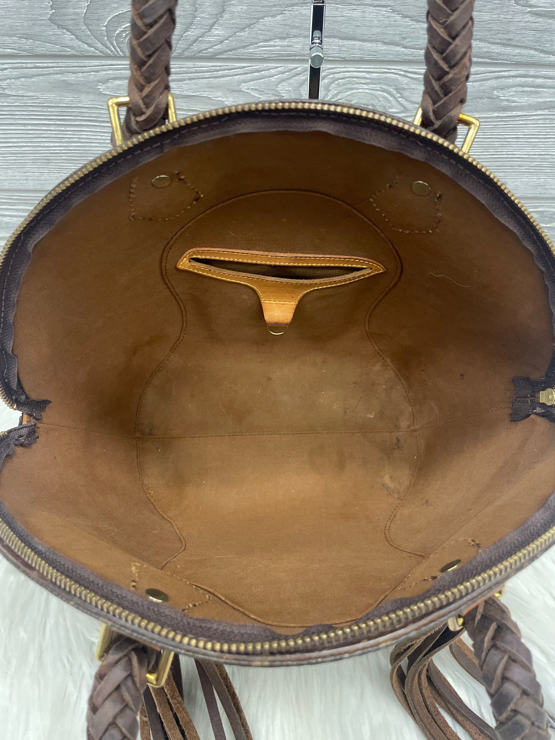 HandBag Luxury Designer By Louis Vuitton, Size: Large