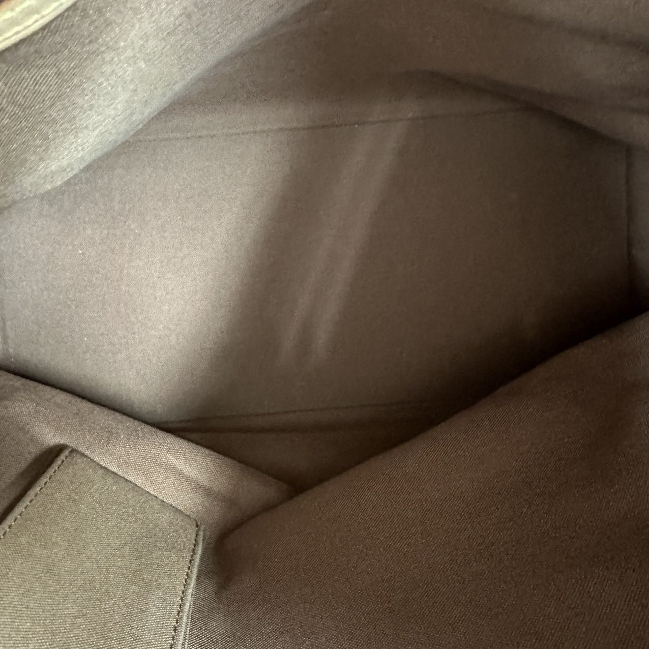 LOUIS VUITTONMonogram Tote Bag