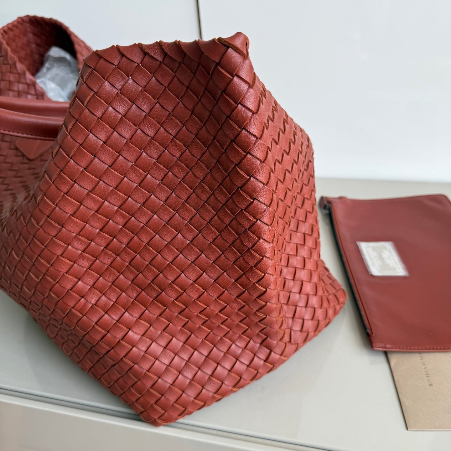 Bottega Veneta Cabat Maxi Intreccio Leather Tote Bag Brick Red 50cm