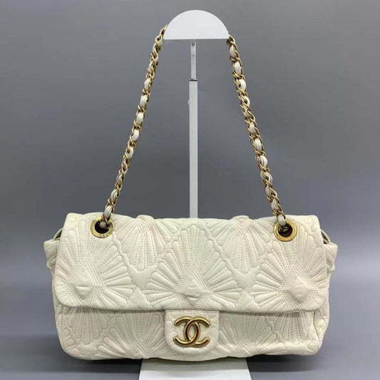Chanel Paris-Venice Ca DÃ¢Oro Flap Bag Seashell 3D Embroidered Flap Bag 2009 Large Off White
