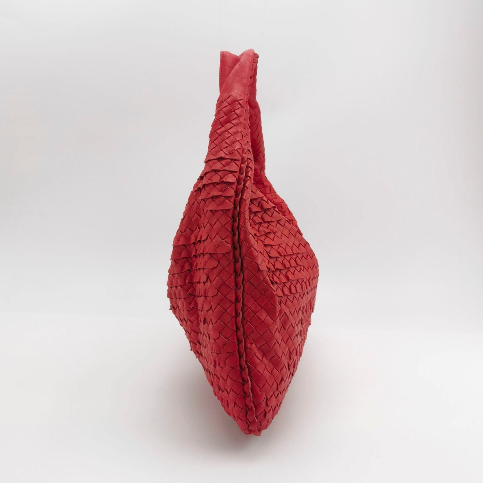 Bottega Veneta Intrecciato Hobo Bag Medium Red Cutout Lambskin leather