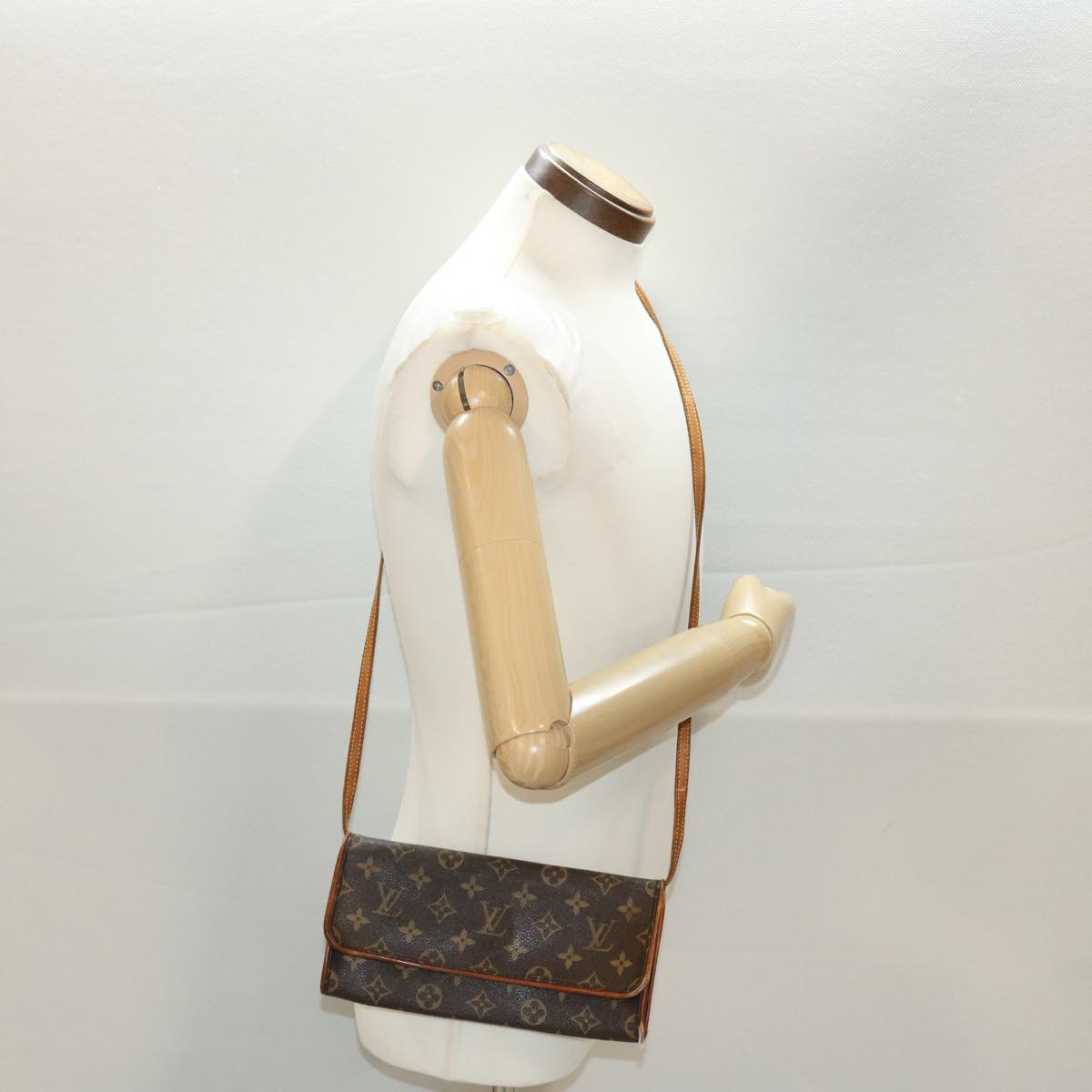 LOUIS VUITTON Monogram Pochette Twin GM Shoulder Bag M51852 LV 39741