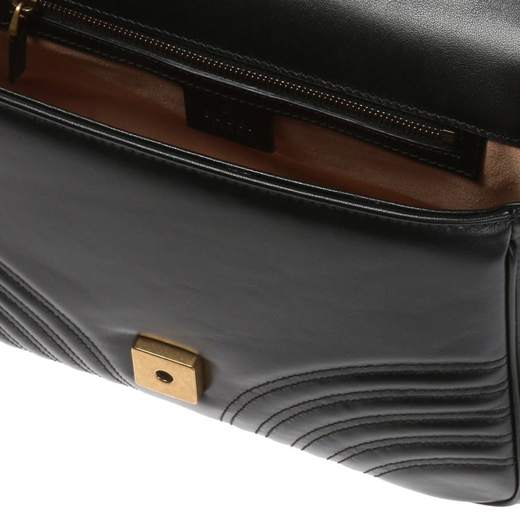 Gucci Chain Leather Handbag