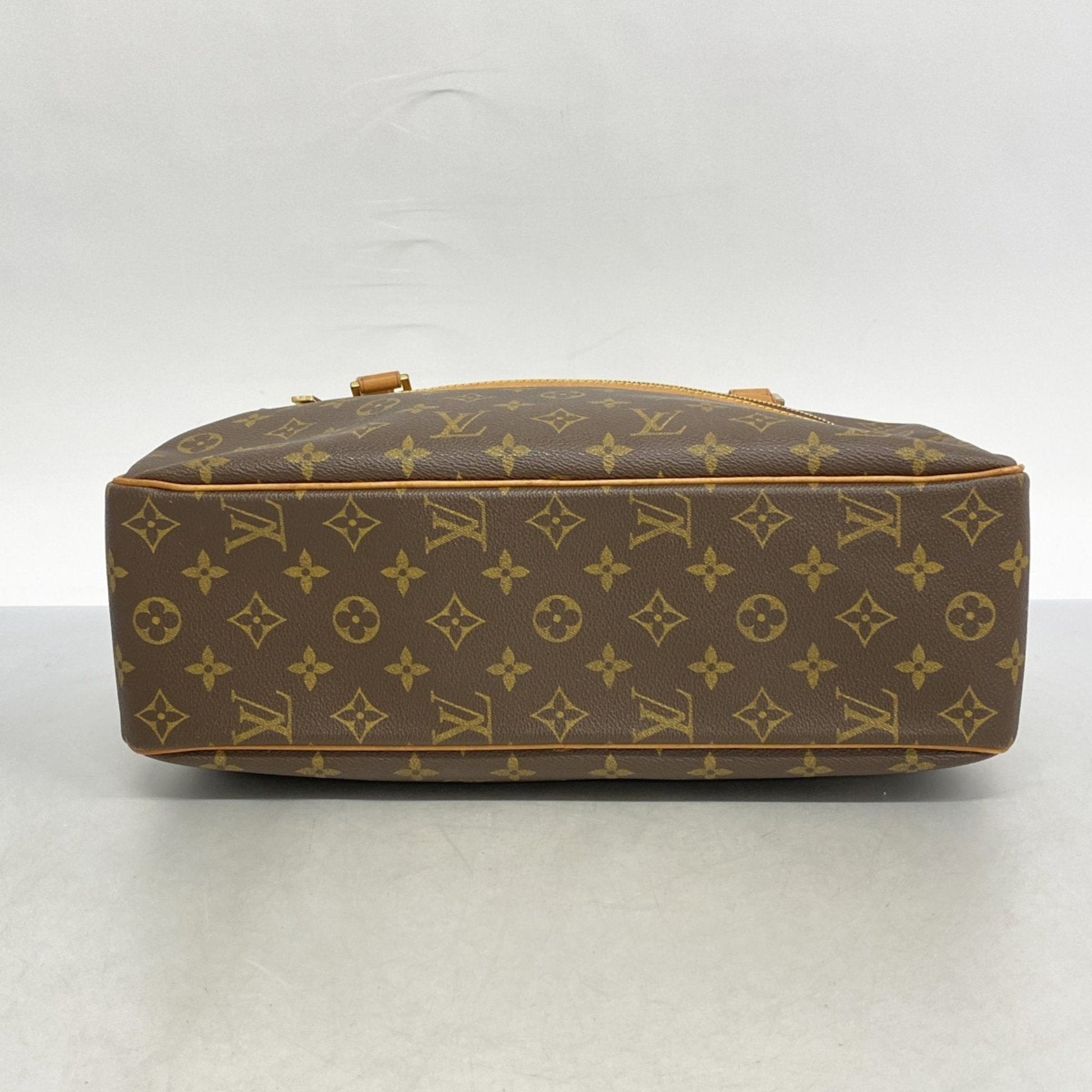 Louis Vuitton Shoulder Bag