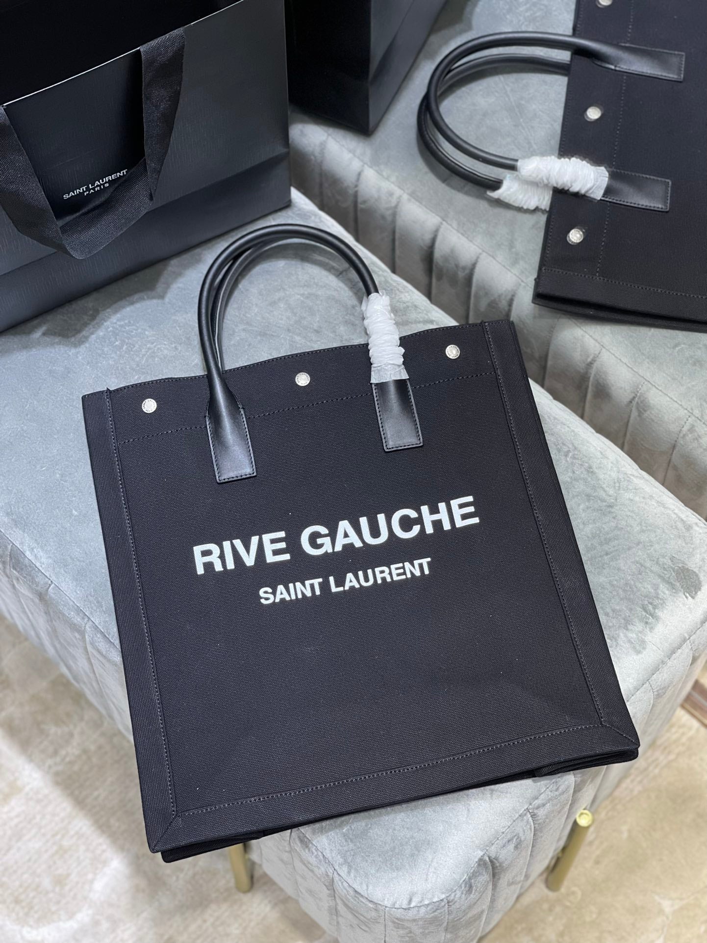 Yves Saint Laurent Rive Gauche /South Tote Bag
