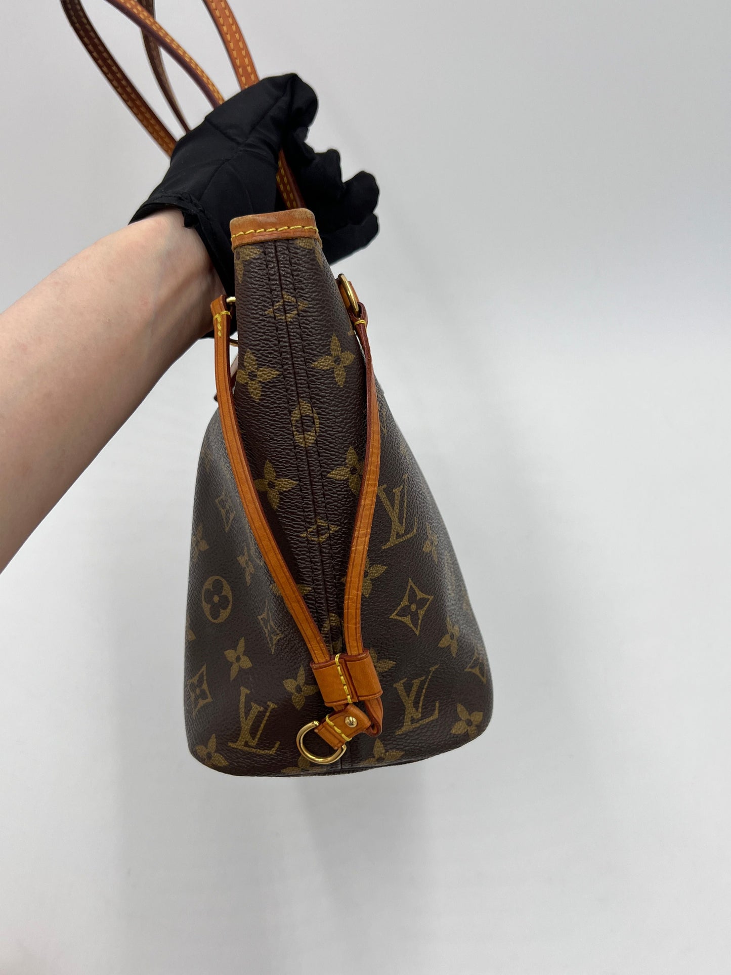 Louis Vuitton LV Monogram Neverfull PM - Brown Shoulder Bags, Handbags AG462O