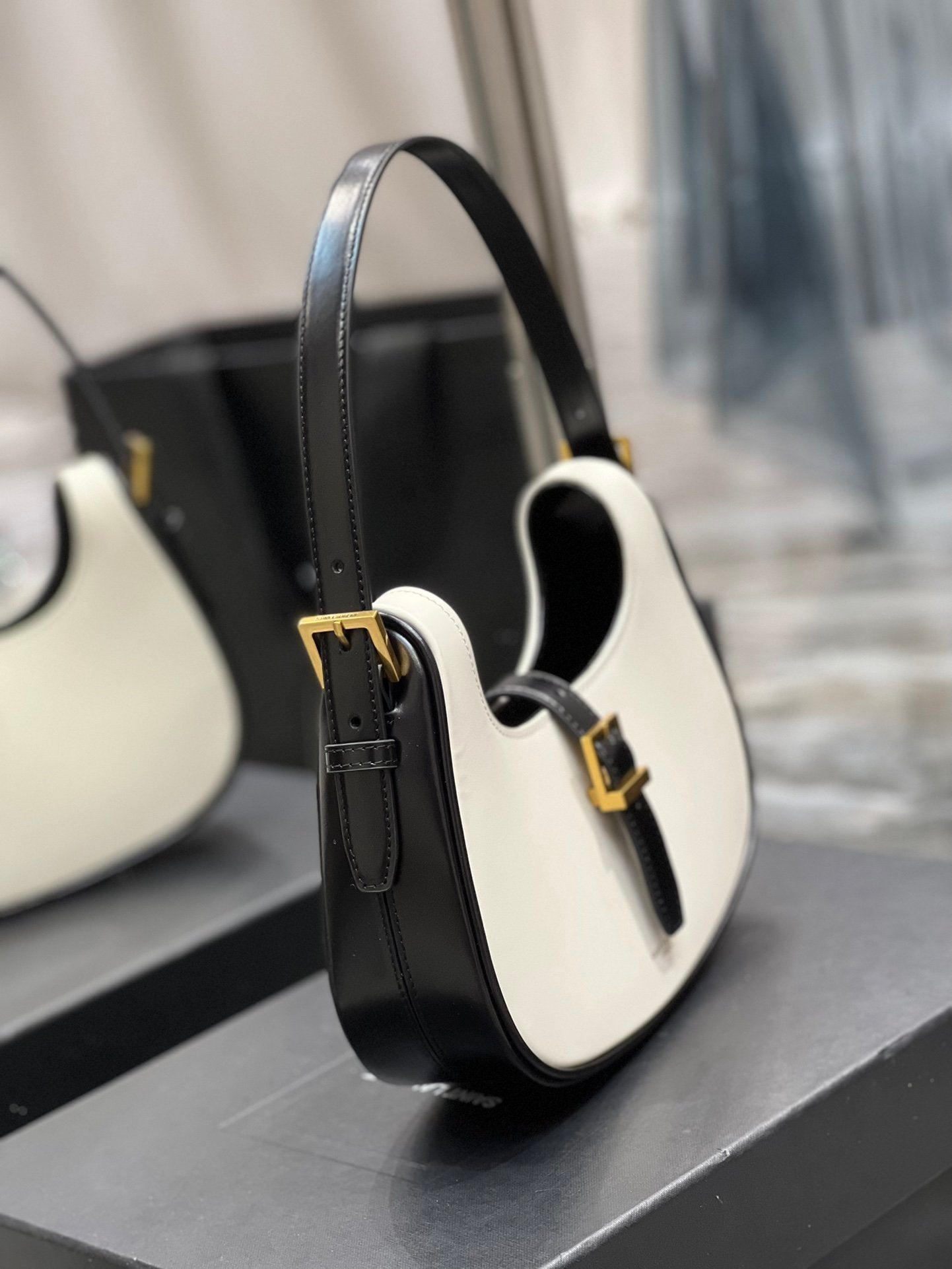 Yves Saint Laurent Le Fermoir Hobo Bag White With Gold Hardware