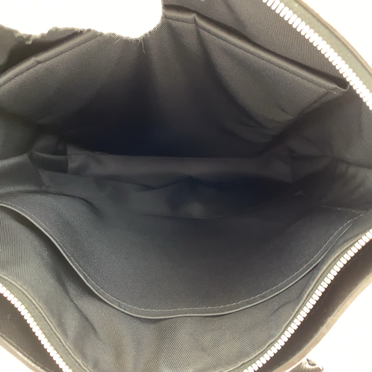 LOUIS VUITTON Business bag M33433 Taiga Noir black black Tote Bag Business bag Taiga Anton Tote mens