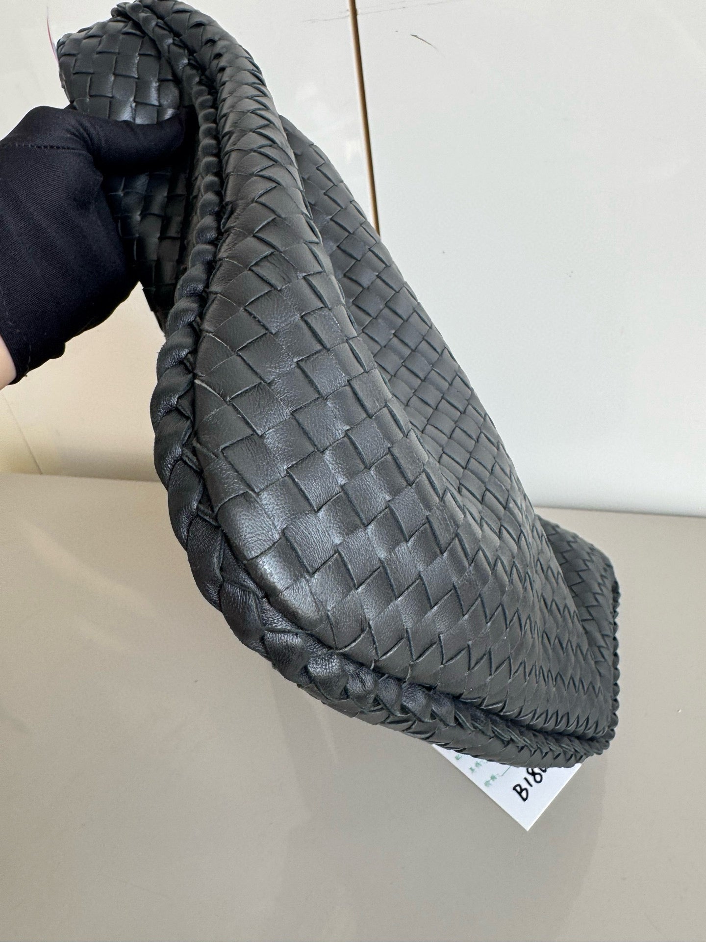 Bottega Veneta Veneta Intrecciato Hobo Bag Medium Black Leather 47cm