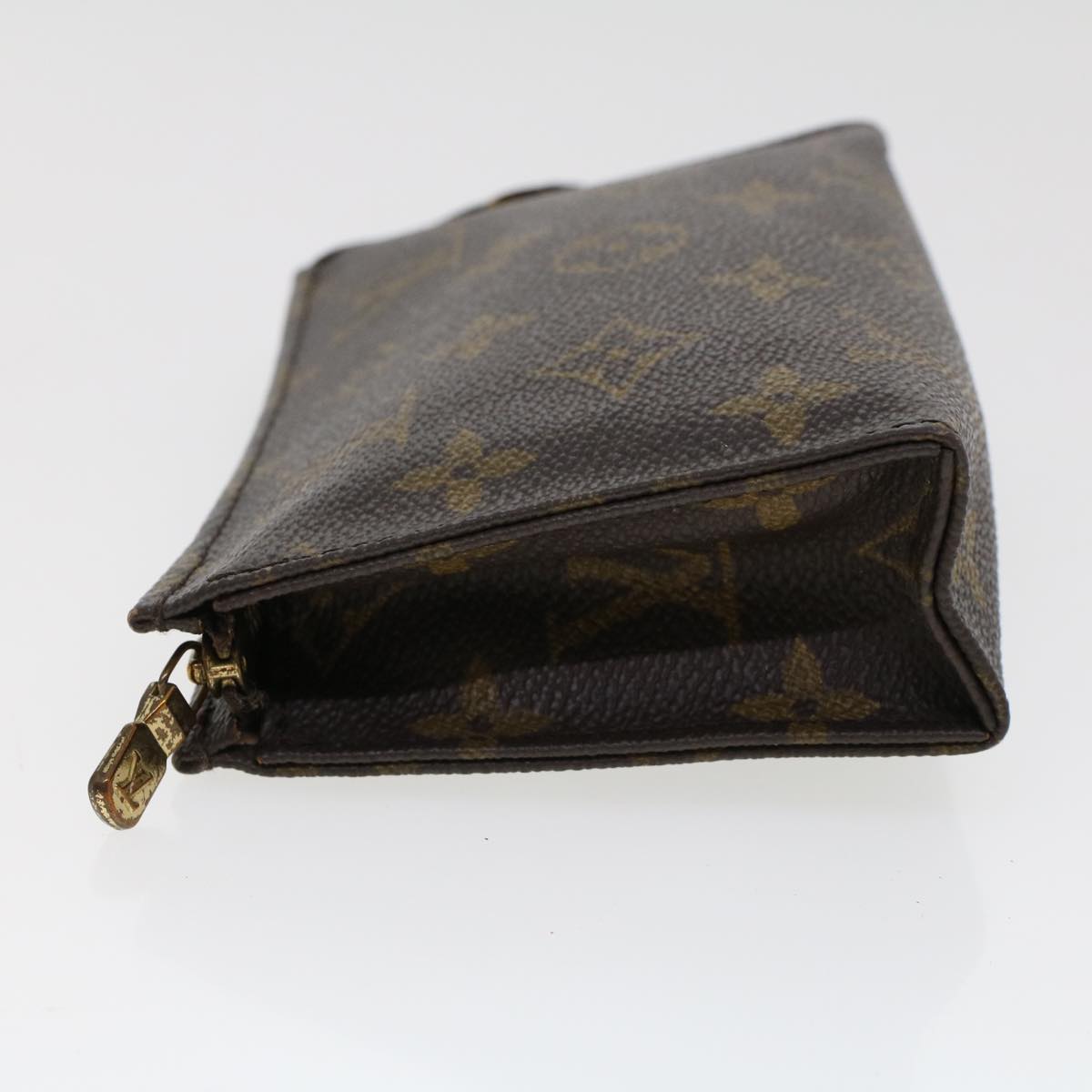 LOUIS VUITTON Monogram Poche Toilette 15 Pouch LV