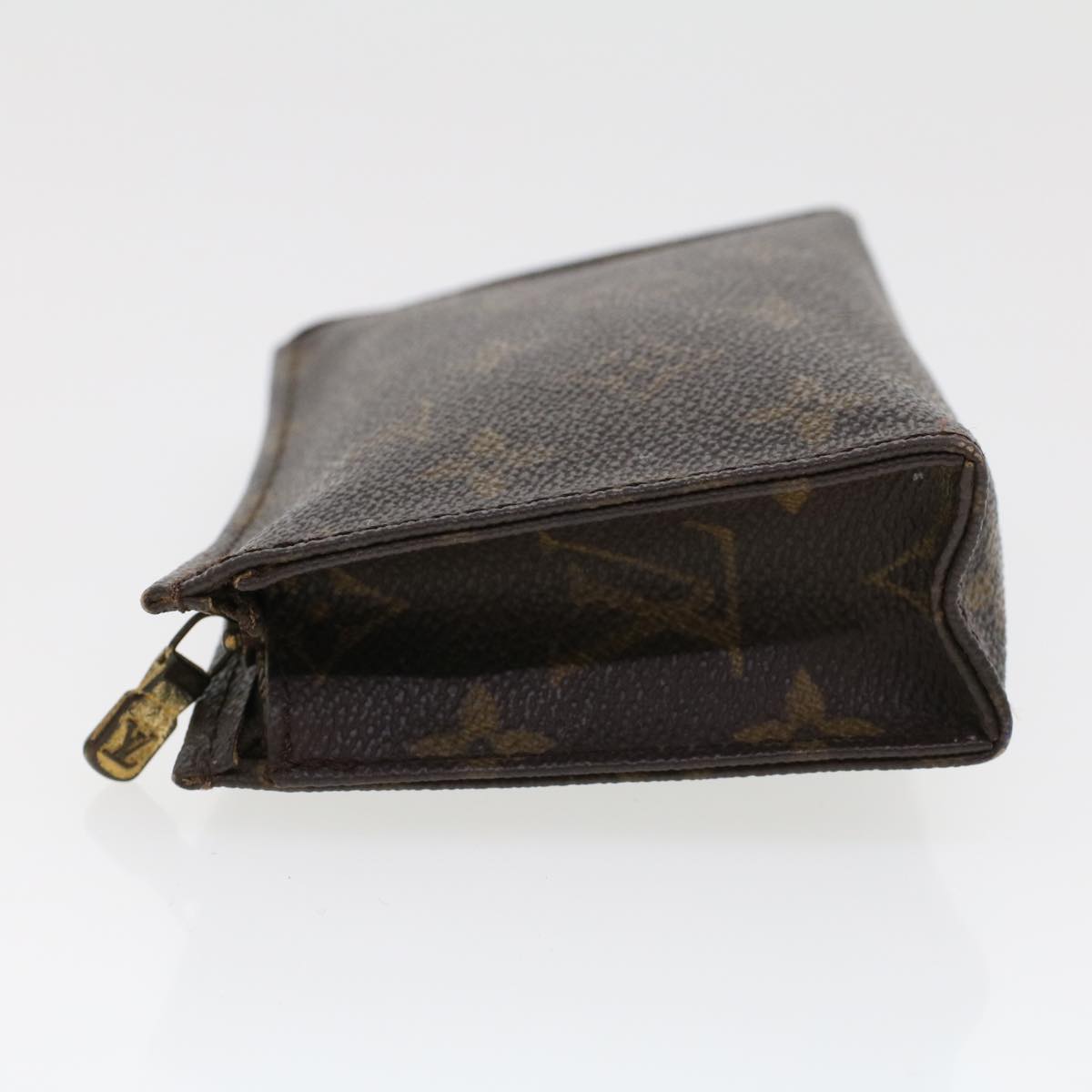LOUIS VUITTON Monogram Poche Toilette 15 Pouch LV