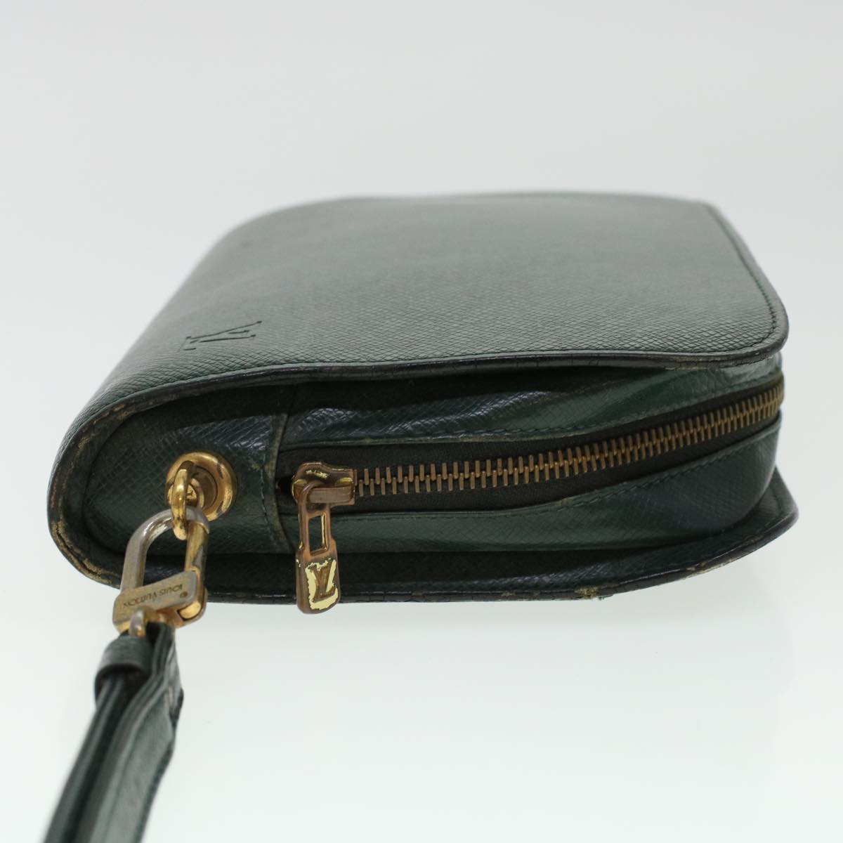 LOUIS VUITTON Taiga Baikal Clutch Bag Epicea LV