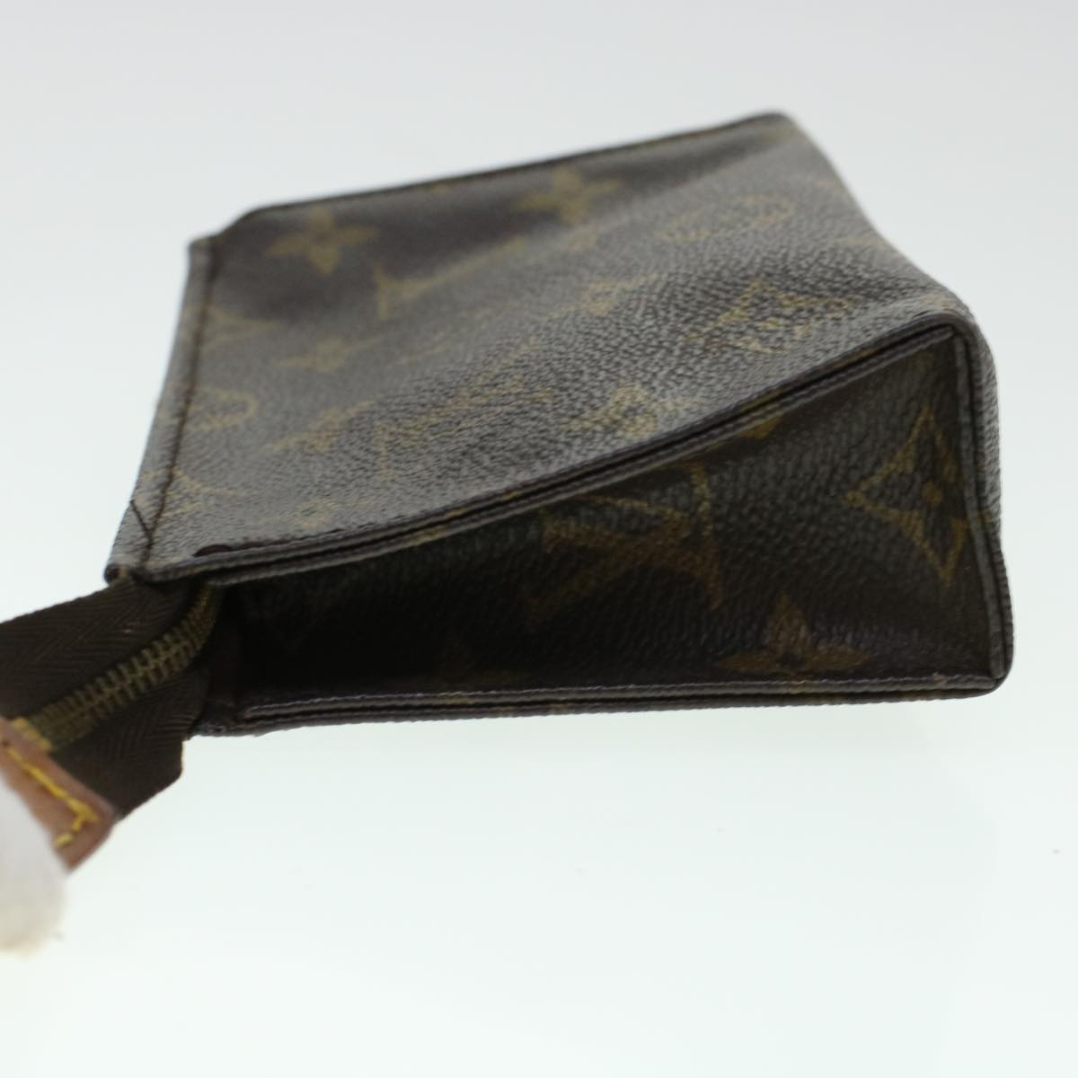 LOUIS VUITTON Monogram Poche Toilette 15 Pouch LV