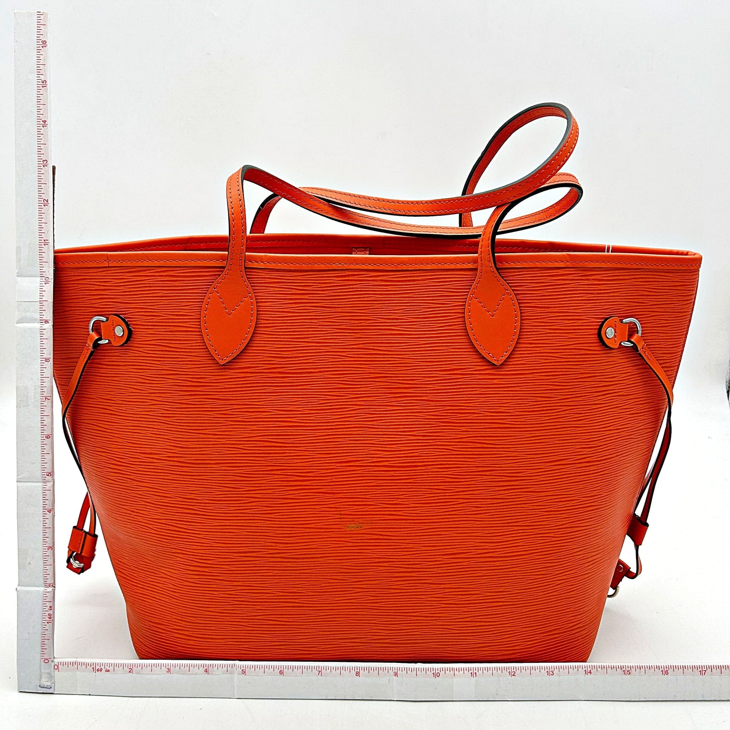 Louis Vuitton Epi Neverfull MM w/ Pouch - Orange Totes, Handbag AF551