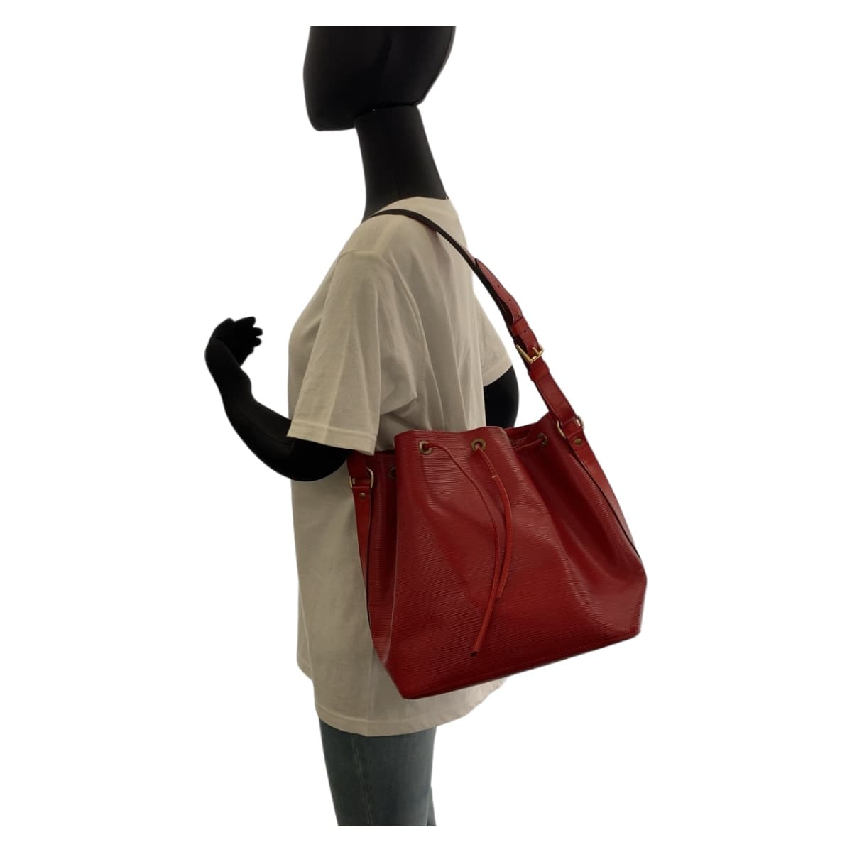 LOUIS VUITTON Shoulder Bag Epi Leather Red Gold Metal Drawstring bag Shoulder Bag Epi Petit Noe Women