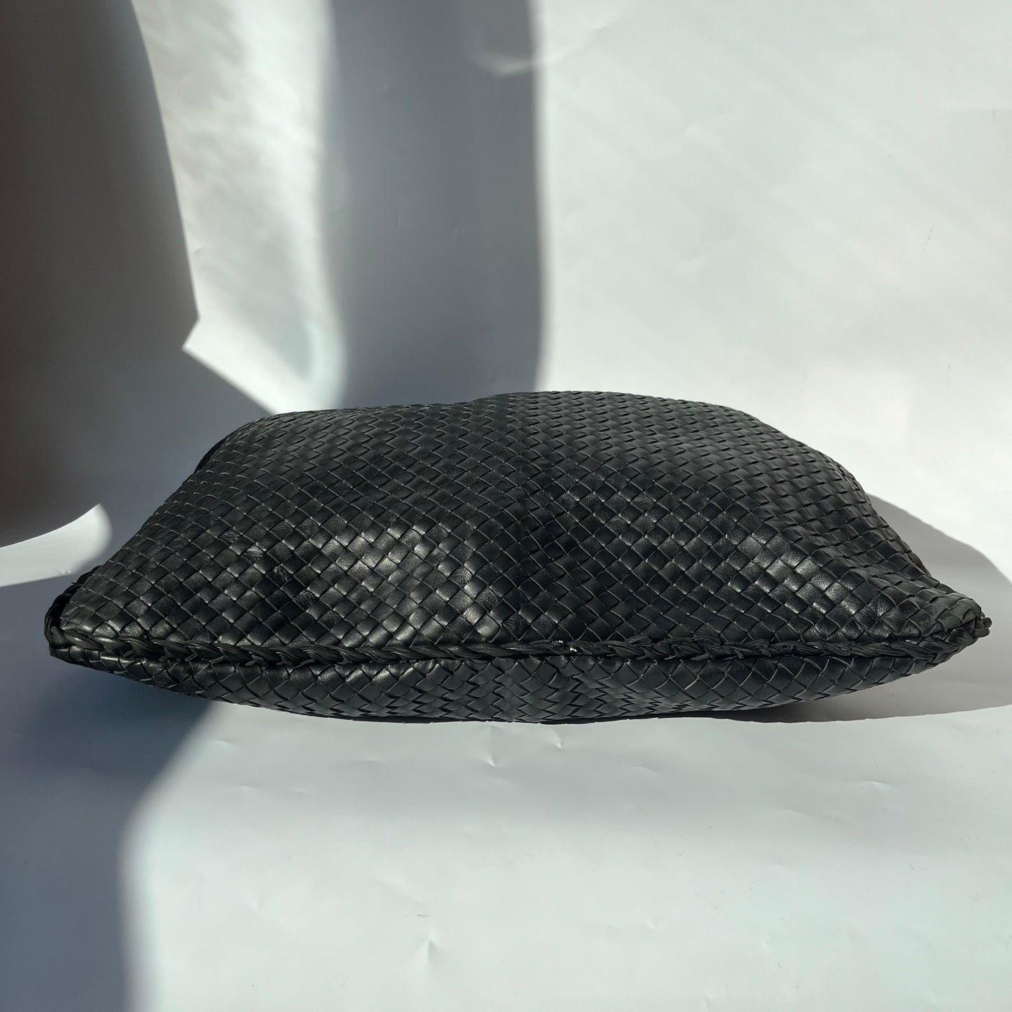 Bottega Veneta Veneta Hobo Maxi Black Leather 51cm