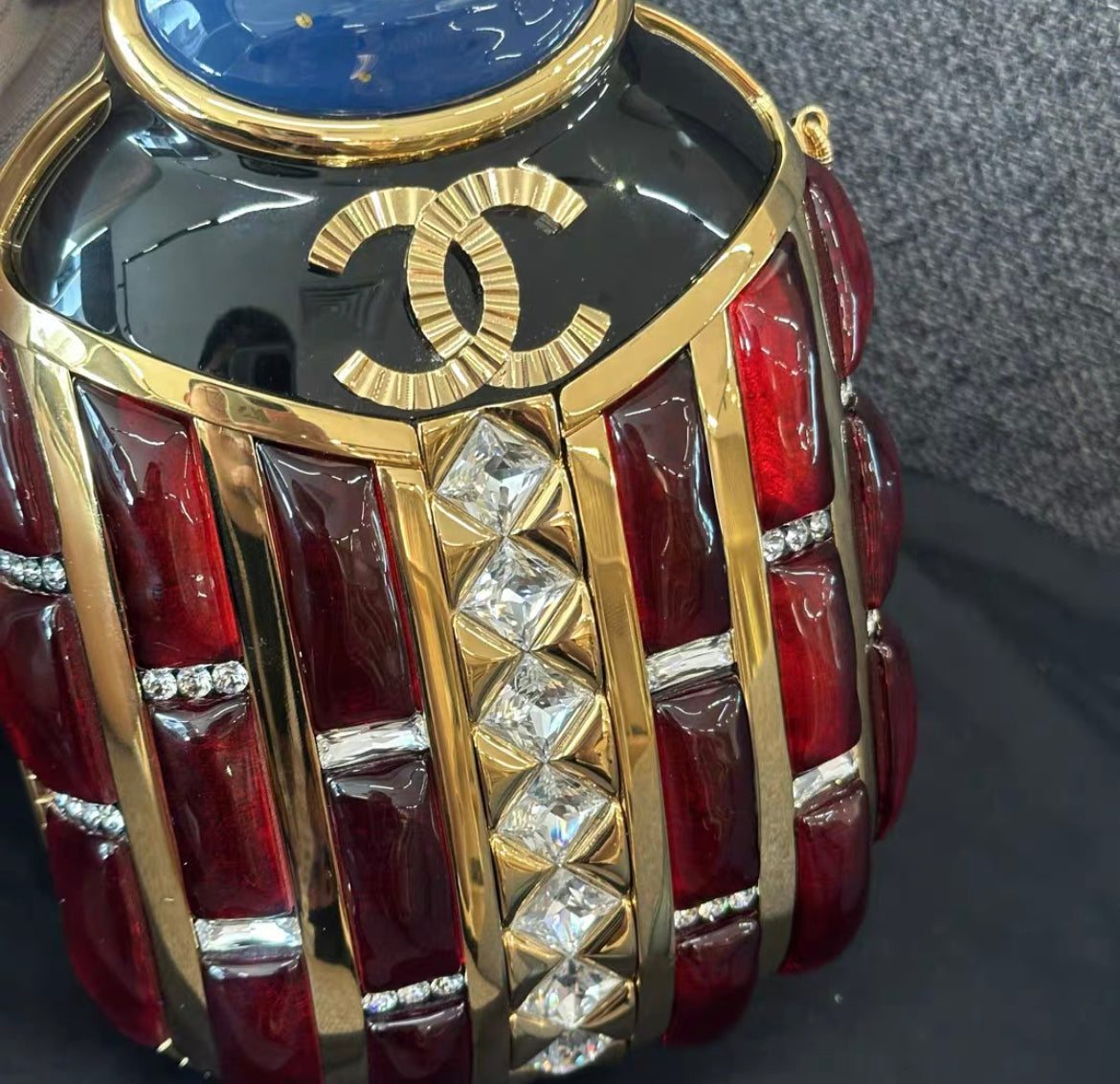 CHANEL SCARAB MINAUDIÃRE BAG 2019 EGYPT PARIS-NEW YORK EVENING CLUTCH
