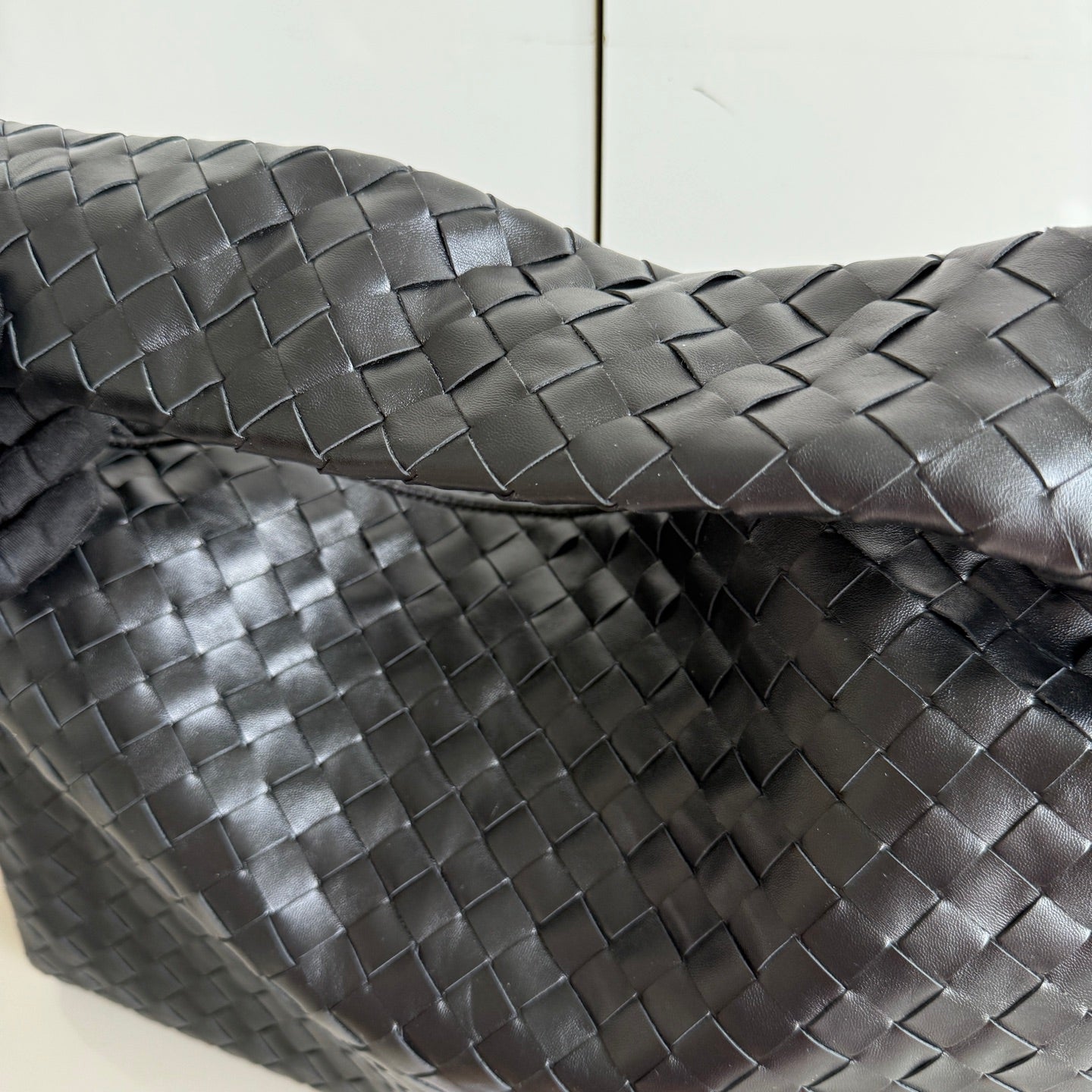 Bottega Veneta Hop Large Leather Black Hobo Bag