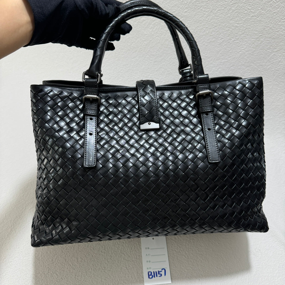 Bottega Veneta Roma Handbag Bag Intrecciato Nappa Leather Black Large 35cm