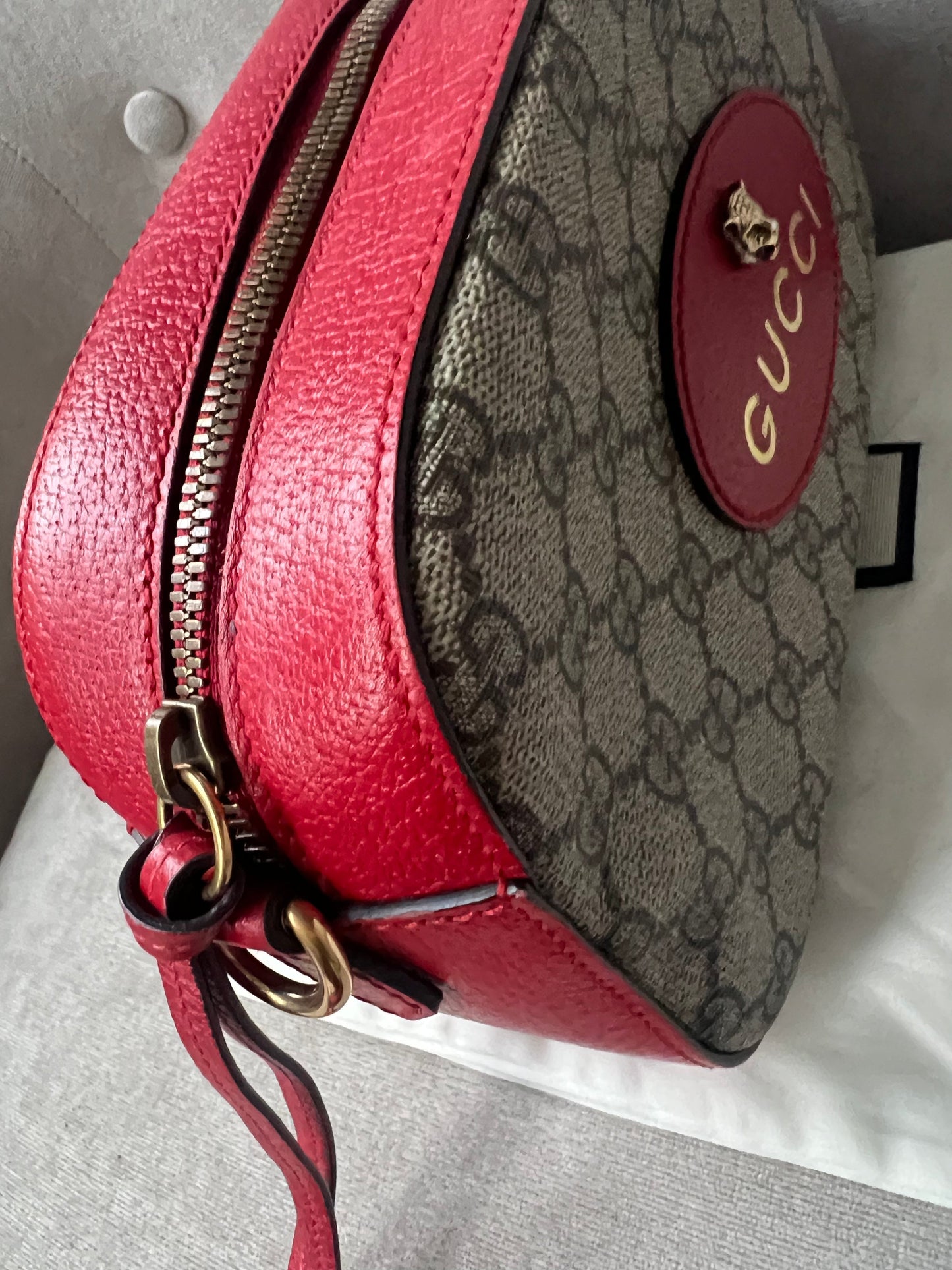 Gucci Neo  GG Supreme Messenger Bag (RRP £1060)