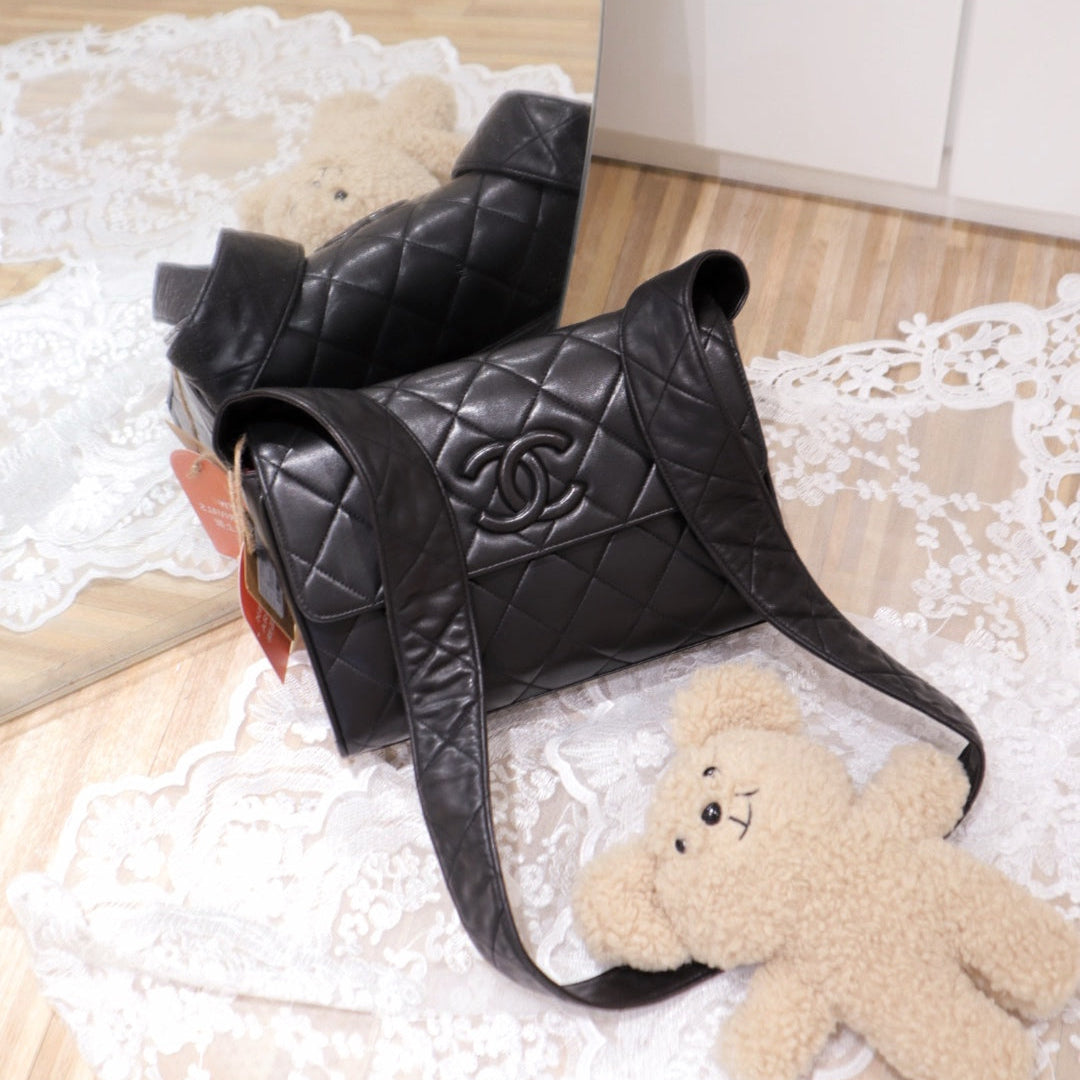 Chanel Shoulder Bag - Lynora Bags