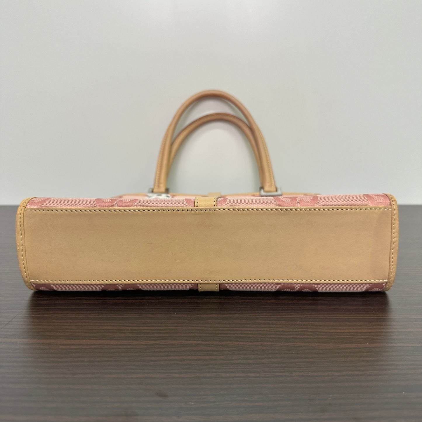 Gucci Piston Lock Bardot   - Pink Totes, Handbags LB124986
