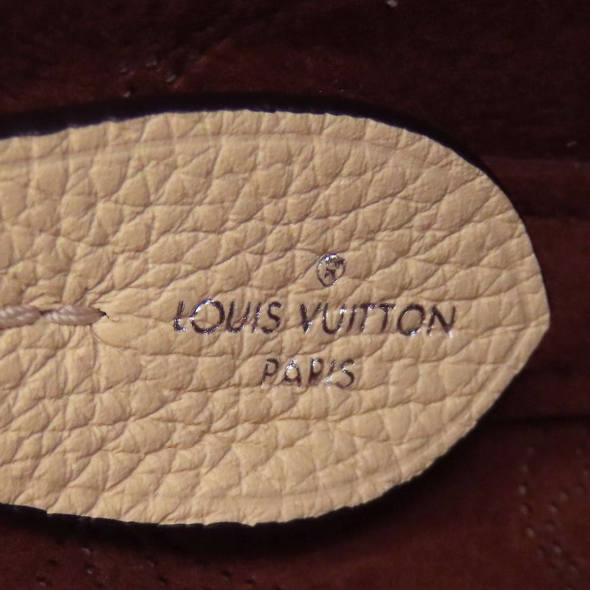 LOUIS VUITTON Handbag M21909 Mahina leather beige Blossom PM Women