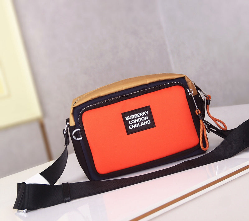 Burberry Bags 855