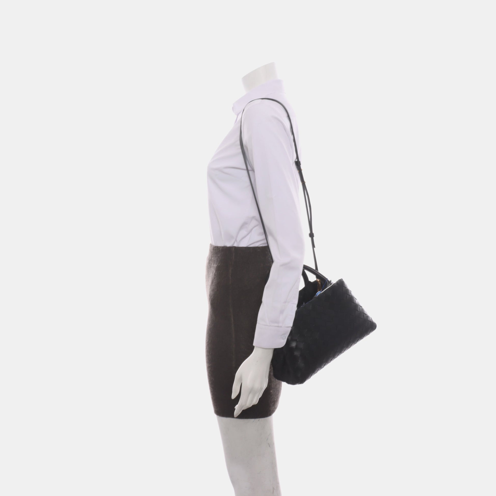 Bottega Veneta New Roma Mini Handbag Intrecciato Nappa Leather Black Mini 25cm