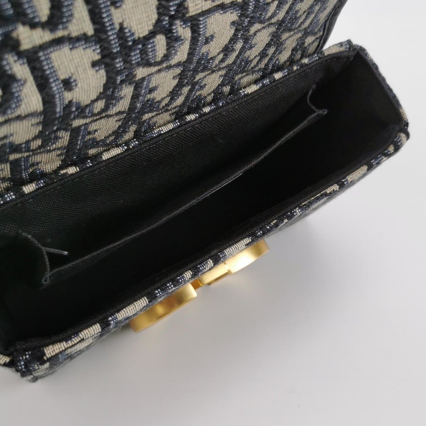 Dior 30Montaigne Mini Bag in Oblique Canvas and Calfskin with CD Logo 250518781198075