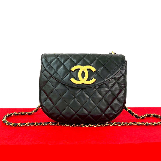 CHANEL Shoulder Bag lambskin black Matrasse