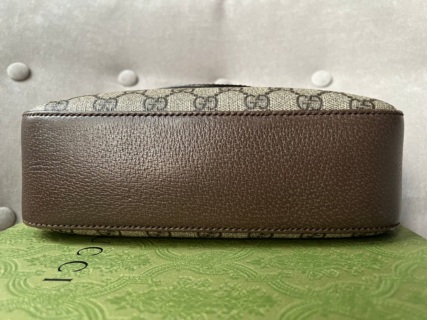 Gucci Neo  GG Supreme Messenger Bag (RRP £1060)