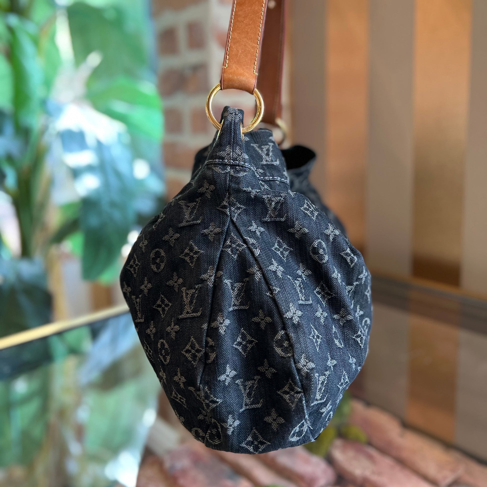 LOUIS VUITTON Daily PM Black Monogram Bag