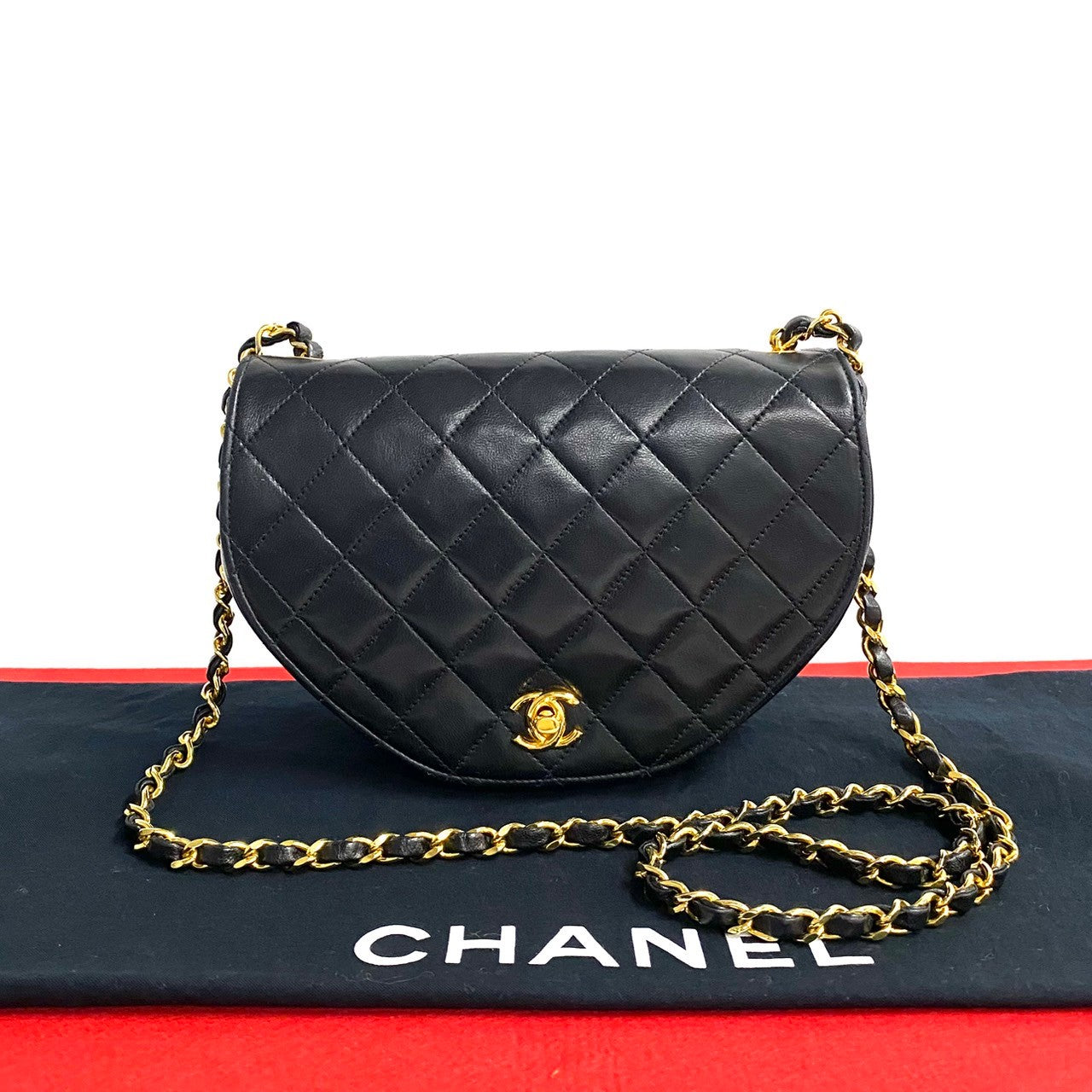 CHANEL Shoulder Bag lambskin black Matrasse