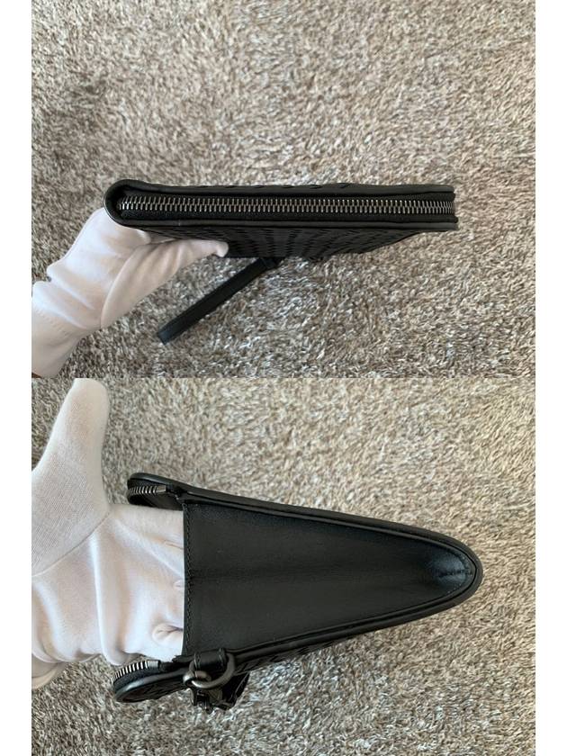 Luxury Bottega Veneta Luxury Bottega Veneta black clutch bag