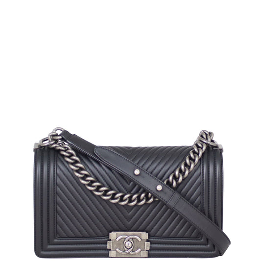 Chanel Boy Old Medium | Black Chevron