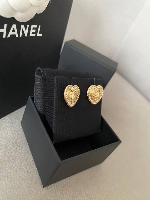 Chanel Handbag - Lynora Bags