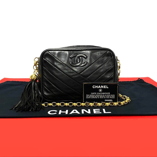 CHANEL Shoulder Bag lambskin black Matrasse