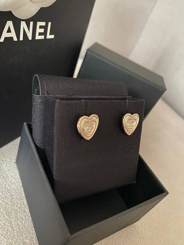 Chanel Handbag - Lynora Bags