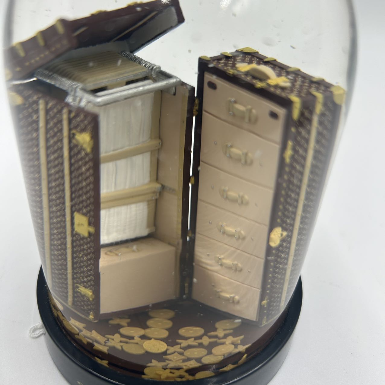 LOUIS VUITTON Tunk Malles Snow Globe