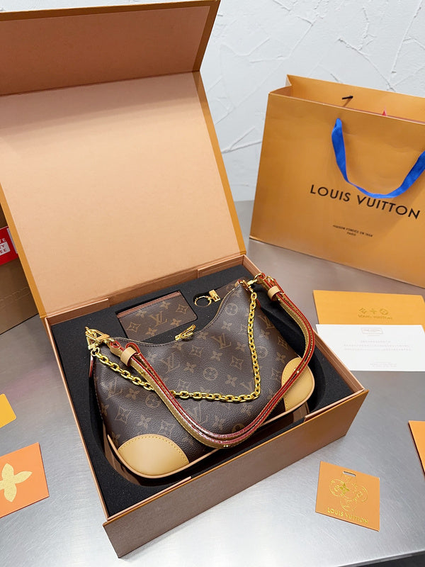 Louis Vuittons - 15025