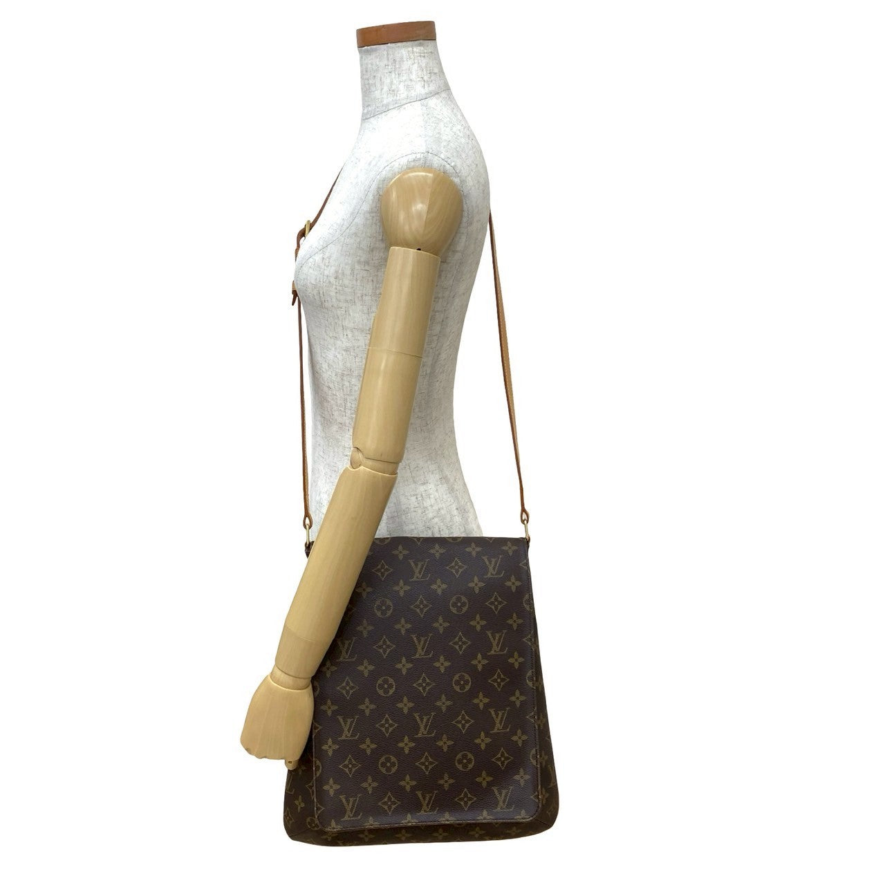 LOUIS VUITTON Shoulder Bag leather Brown Musette