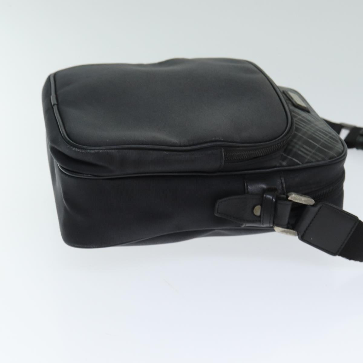 Burberry Nova Check Shoulder Bag Nylon Canvas Black Auth 81016