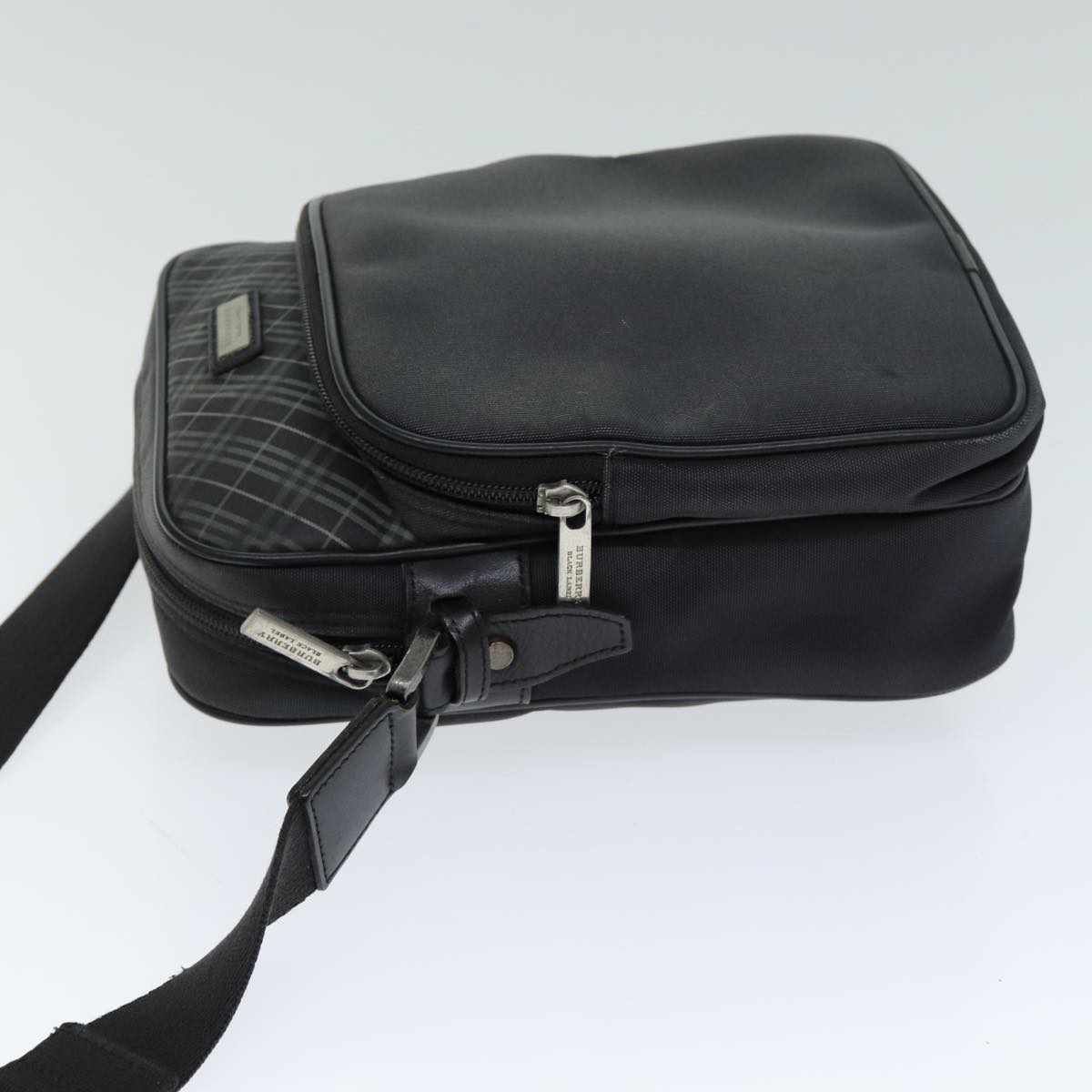 Burberry Nova Check Shoulder Bag Nylon Canvas Black Auth 81016