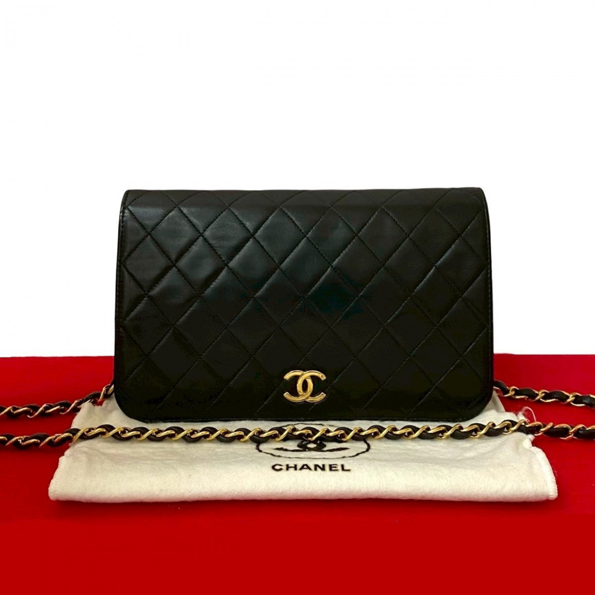 CHANEL Shoulder Bag lambskin black Matrasse