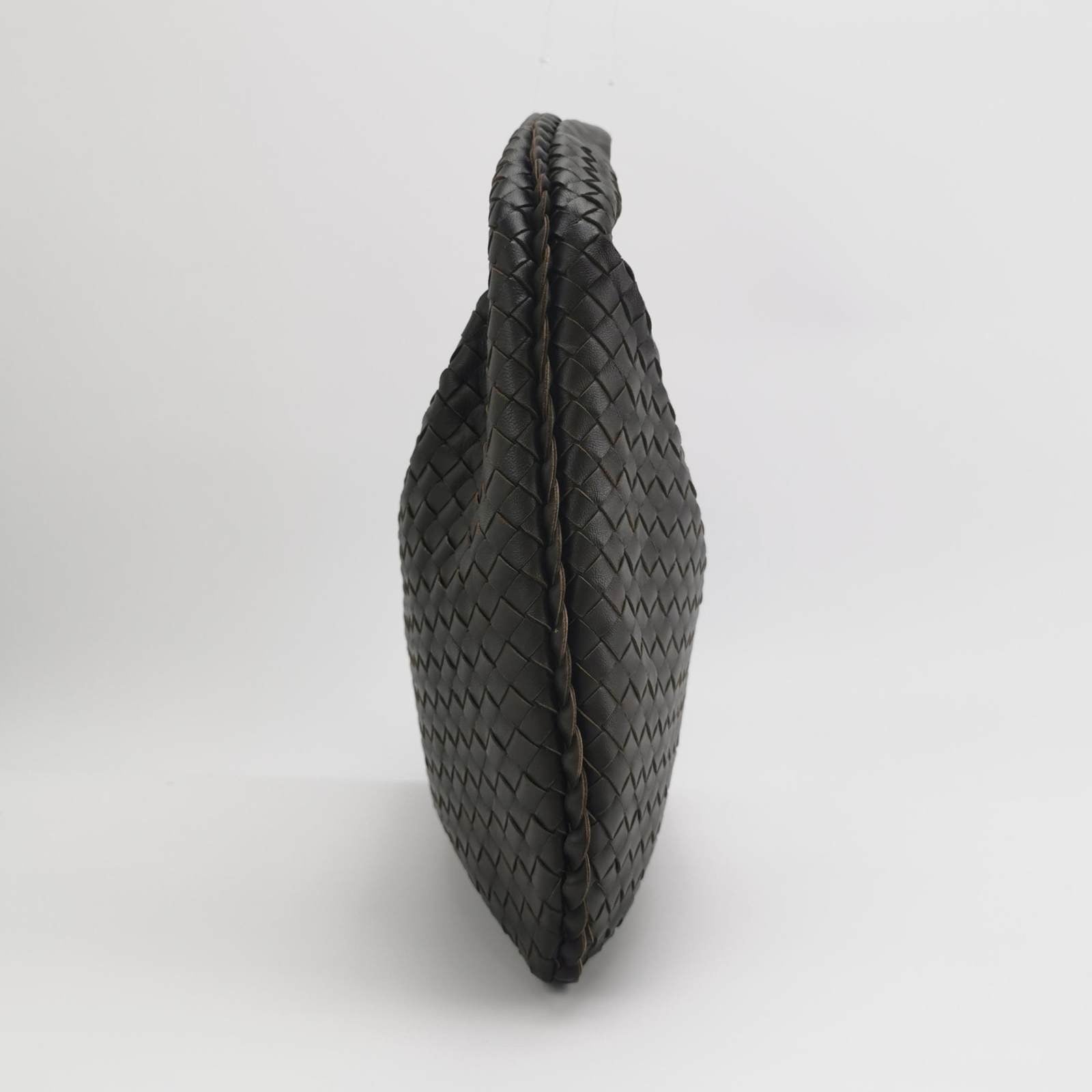 Bottega Veneta Intrecciato Hobo Bag Medium Dark Chocolate Brown Lambskin leather 40cm